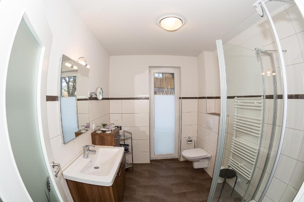 Apartmenthaus Kleiner Falke بينز الغرفة الصورة